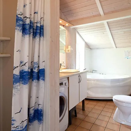Holiday home 6 Person In Groemitz