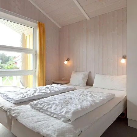 6 Person In Nyaraló